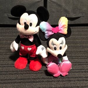 Disney Mickey & Minnie Valentine’s Day Plush Musical Toy Set